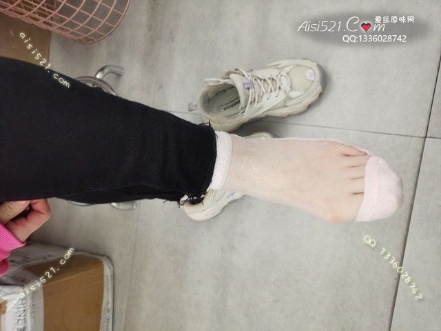 原味丝袜|袜类,臭短丝袜,爱丽丝(此活动可指定MM,但袜类随机)——2022年11月份顾客预订导购43卡通丝