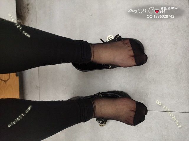 原味丝袜|袜类,臭船袜,爱丽丝(此活动可指定MM,但袜类随机)——2023年03月份顾客预订奢11黑丝