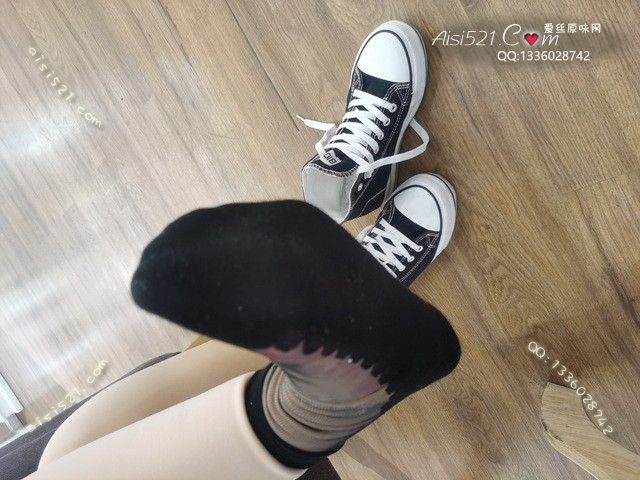 原味丝袜|袜类,臭短丝袜,爱丽丝(此活动可指定MM,但袜类随机)——2023年04月份顾客预订导购12卡通丝