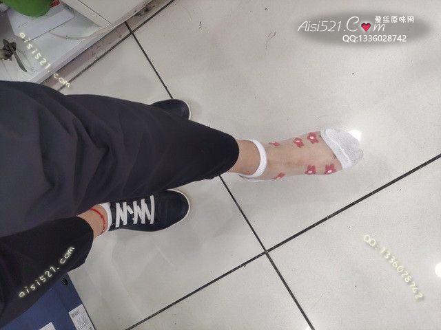 原味丝袜|袜类,臭短丝袜,爱丽丝(此活动可指定MM,但袜类随机)——2023年06月份顾客预订导购45卡通丝