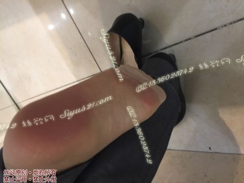 原味丝袜|袜类,臭短丝袜,致命臭(此活动MM随机，不能指定)——2017年10月初旬顾客订购致命臭活动MM（【10.1赠送活动马上要结束了，请尽快预定】珠宝妹妹-肉丝）现收足底实拍，不可选择MM，免费附带无水印