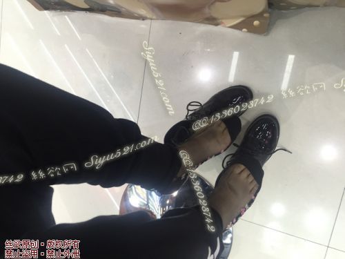 原味丝袜|袜类,臭短丝袜,爱丽丝（本土的BYD）——2017年10月下旬顾客订购（化妆30妹妹-卡通丝），此活动免费拍摄打包图