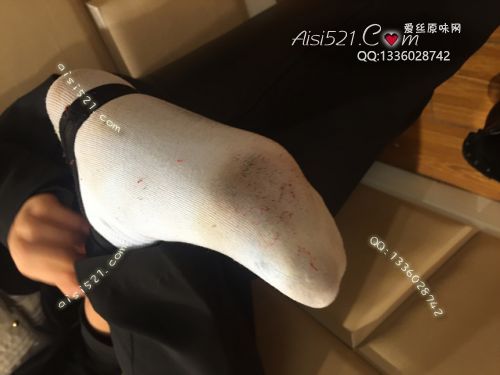 原味丝袜|袜类,臭棉袜,致命臭(此活动MM随机，不能指定)——2017年11月下旬顾客订购致命臭活动MM（导购20妹妹恶臭闲置棉袜--挑战重口味极限 冬季特产 重口味同好可以试试）现收足底实拍，不可选择MM，免