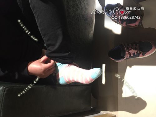 原味丝袜|袜类,臭棉袜,致命臭(此活动MM随机，不能指定)——2017年12月下旬顾客订购致命臭活动MM（烤肉妹妹-棉袜）现收足底实拍，不可选