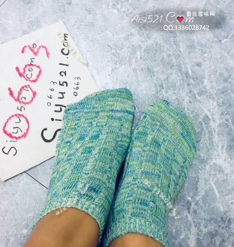 原味丝袜|袜类,臭棉袜,极臭系列の文艺青绿色短棉袜已穿好超美味