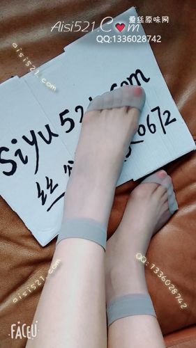 原味丝袜|袜类,臭短丝袜,灰色短丝，出门逛街脚底已经变色了