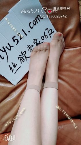 原味丝袜|袜类,臭短丝袜,咖啡色短丝，出门逛街味道闻到都有反应了