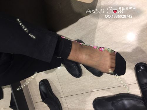 原味丝袜|袜类,臭短丝袜,爱丽丝(本土的BYD)——2018年3月上中旬顾客订购(导购17妹妹-恶臭卡通丝),此活动免费拍摄打包图