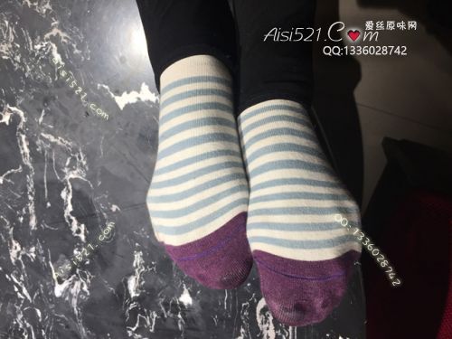 原味丝袜|袜类,臭棉袜,致命臭(此活动MM随机,不能指定)——2018年3月上中旬【新年买2赠1活动-3月底即将结束】赠送顾客(烤肉07妹妹-棉袜)现收足底实拍