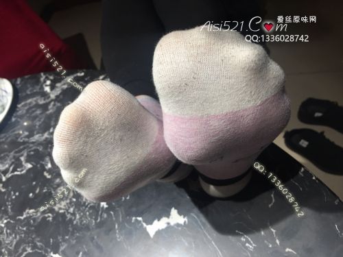 原味丝袜|袜类,臭棉袜,致命臭(此活动MM随机,不能指定)——2018年3月下旬【新年买2赠1活动-3月底已结束】赠送顾客(烤肉07妹妹-棉袜)现收足底实拍