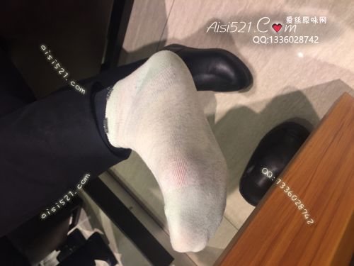 原味丝袜|袜类,臭棉袜,致命臭(此活动MM随机,不能指定)——2018年3月下旬【新年买2赠1活动-3月底已结束】赠送顾客(品牌店主管-酸臭棉袜)现收足底实拍