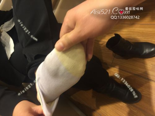 原味丝袜|袜类,臭棉袜,致命臭(此活动MM随机,不能指定)——2018年3月下旬顾客订购致命臭活动MM(导购20妹妹-棉袜)现收足底实拍