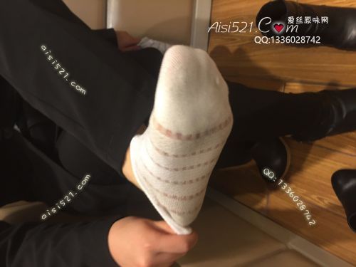 原味丝袜|袜类,臭棉袜,爱丽丝（本土的BYD）——2018年4月初、中旬顾客订购（导购20妹妹-白棉袜），此活动免费拍摄打包图