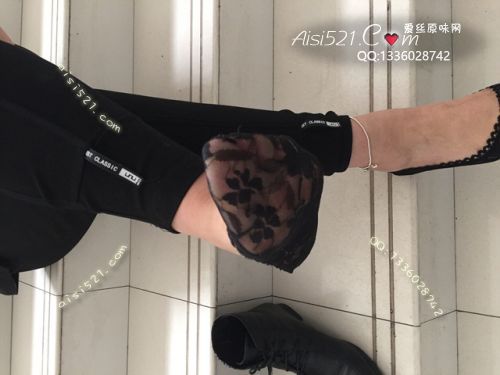 原味丝袜|袜类,臭短丝袜,致命臭(此活动MM随机,不能指定)——2018年4月初、中旬顾客订购致命臭活动MM(珠宝02妹妹-船袜)现收足底实拍