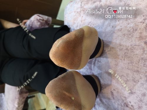 原味丝袜|袜类,臭短丝袜,致命臭(此活动MM随机，不能指定)——2018年4月下旬顾客订购致命臭活动MM（酒店19妹妹-肉丝）现收足底实拍