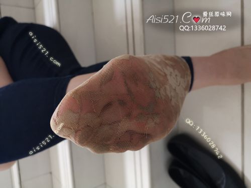 原味丝袜|袜类,臭船袜,致命臭(此活动MM随机，不能指定)——2018年4月下旬顾客订购致命臭活动MM（珠宝02妹妹-恶臭船袜）现收足底实拍