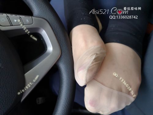 原味丝袜|袜类,臭短丝袜,致命臭(此活动MM随机，不能指定)——2018年4月下旬顾客订购致命臭活动MM（酒店19妹妹-肉丝）现收足底实拍