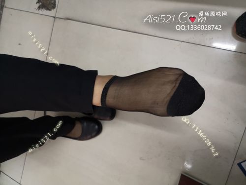 原味丝袜|袜类,臭短丝袜,致命臭(此活动MM随机，不能指定)——2018年7下旬顾客订购致命臭活动MM（导购14妹妹-黑丝）现收足底实拍