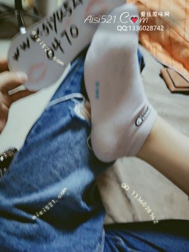 原味丝袜|袜类,臭棉袜,为小哥哥准备的臭袜子，有惊喜哦