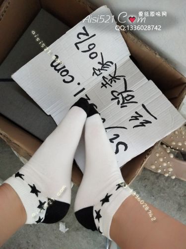 原味丝袜|袜类,臭棉袜,白色臭臭棉袜 想要跟妹妹情侣款么