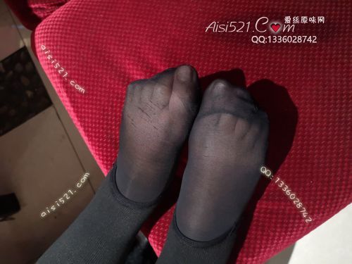 原味丝袜|袜类,臭短丝袜,致命臭(此活动MM随机，不能指定)——2018年10月份顾客订购致命臭活动MM（烤肉15美女-脚臭黑丝）现收足底实拍