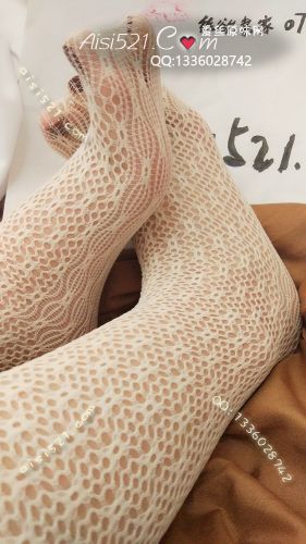 奶白色镂空毛线中筒短袜原味丝袜|袜类臭短丝袜