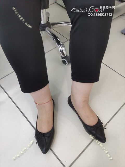 原味丝袜|袜类,臭船袜,爱丽丝(此活动可指定MM,但袜类随机)——2023年07月份顾客预订珠宝02船袜