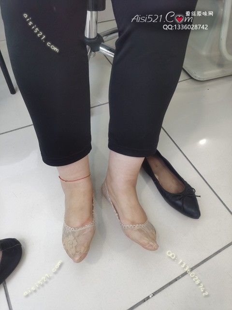 原味丝袜|袜类,臭船袜,爱丽丝(此活动可指定MM,但袜类随机)——2023年08月份顾客预订珠宝02船袜