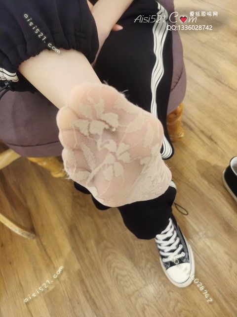 原味丝袜|袜类,臭船袜,爱丽丝(此活动可指定MM,但袜类随机)——2023年08月份顾客预订品牌店长01船袜