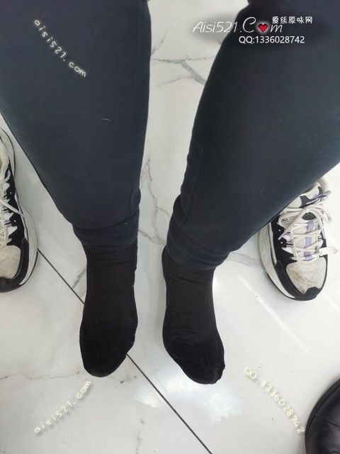 原味丝袜|袜类,臭棉袜,爱丽丝(此活动可指定MM,但袜类随机)——2023年10月份顾客预订珠宝02棉袜