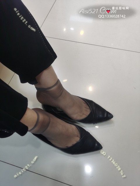 原味丝袜|袜类,臭短丝袜,爱丽丝(此活动可指定MM,但袜类随机)——2024年04月份顾客预订导购06性感汗透灰丝