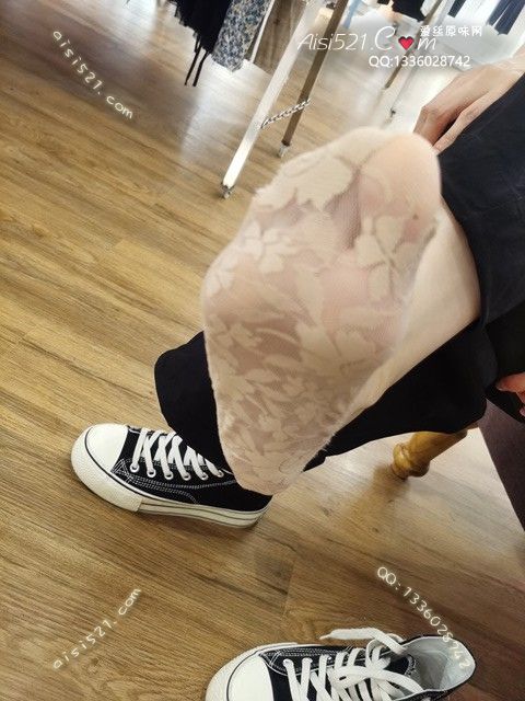 原味丝袜|袜类,臭船袜,爱丽丝(此活动可指定MM，但袜类随机)——2024年04月份顾客预订品牌店长01船袜