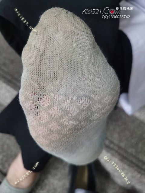 原味丝袜|袜类,臭船袜,爱丽丝(此活动可指定MM,但袜类随机)——2024年04月份顾客预订珠宝02恶臭级别船袜