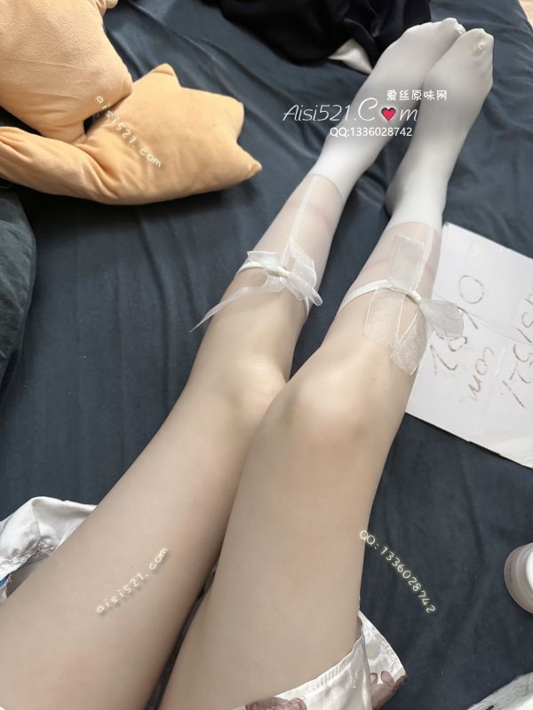 原味丝袜|袜类,臭长筒丝袜,穿得脚底都发黑发黄的可爱小腿袜，拍下24小时内即可发货哟～