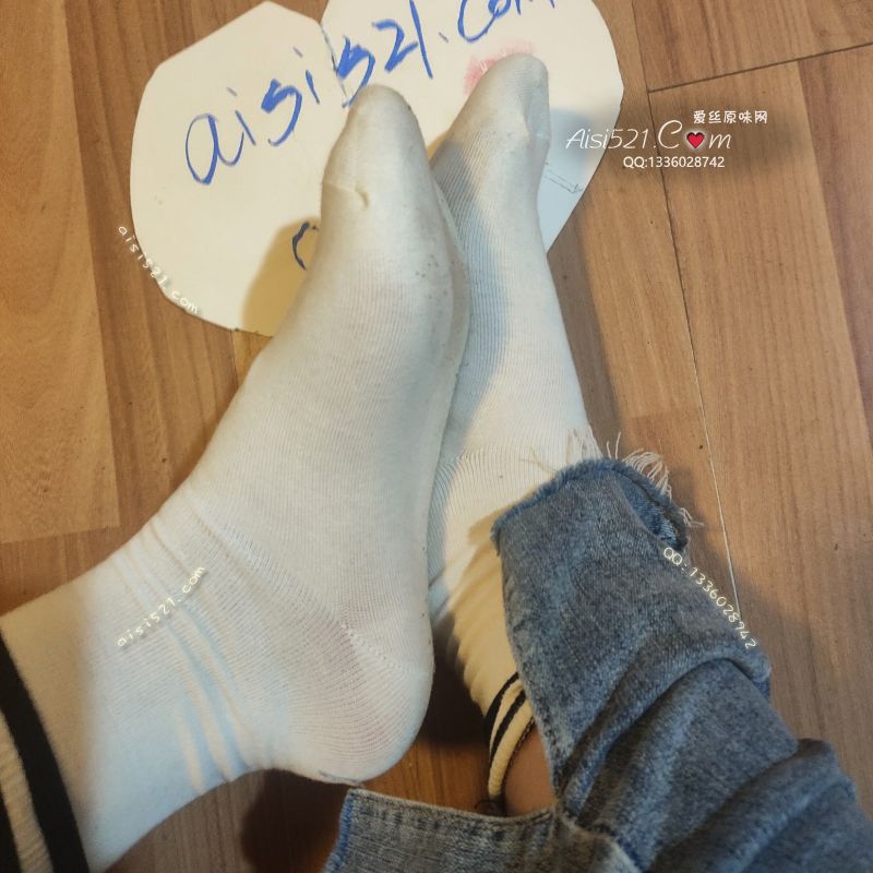 原味丝袜|袜类,臭棉袜,现货秒发！黄黄的汗渍白棉袜！你值得拥有