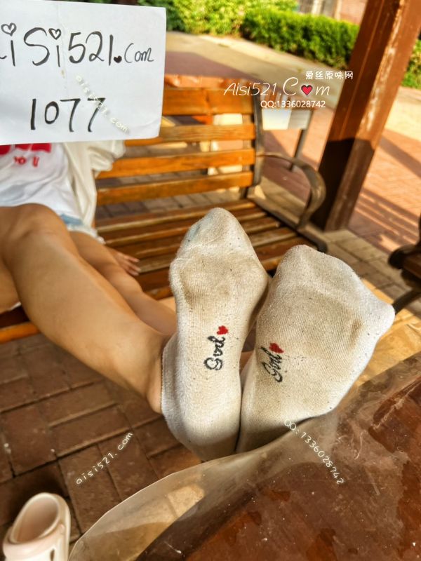 原味丝袜|袜类,臭棉袜,巨脏臭~爱心棉袜，逛公园走一天大汗脚散发的味道~飘香四溢，回味无情~