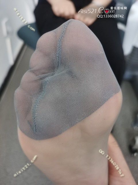 原味丝袜|袜类,臭短丝袜,爱丽丝(此活动可指定MM，但袜类随机)——2024年07月份顾客预订导购09性感汗透灰丝高跟