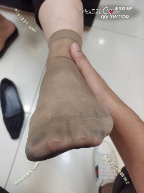 原味丝袜|袜类,臭短丝袜,爱丽丝(此活动可指定MM,但袜类随机)——2024年08月份顾客预订导购06性感灰丝