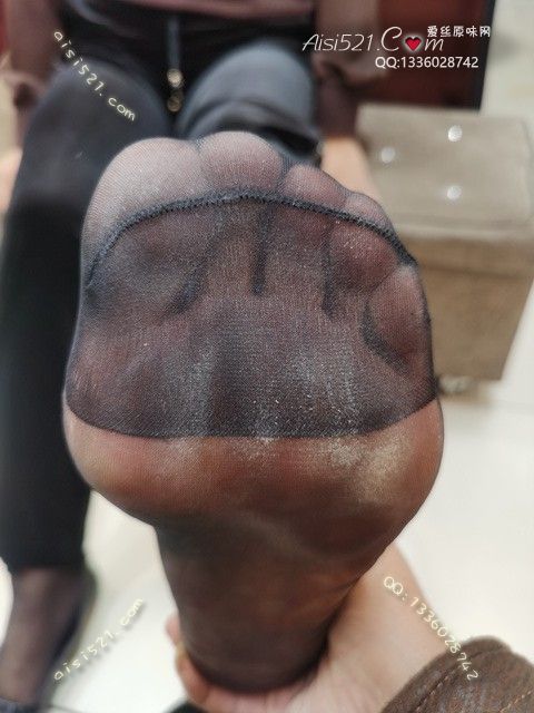 爱丽丝(此活动可指定MM，但袜类随机)——2024年09月份顾客预订导购06美熟女黑丝原味丝袜|袜类臭短丝袜