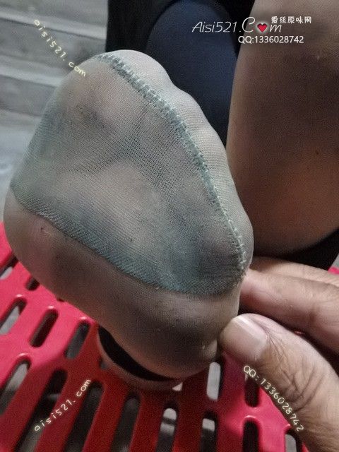 爱丽丝(此活动可指定MM，但袜类随机)——2024年09月份顾客预订奢04大汗脚肉丝原味丝袜|袜类臭短丝袜