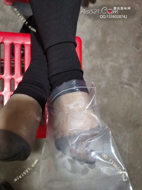 爱丽丝(此活动可指定MM，但袜类随机)——2024年10月份顾客预订奢04重口味灰丝原味丝袜|袜类臭短丝袜