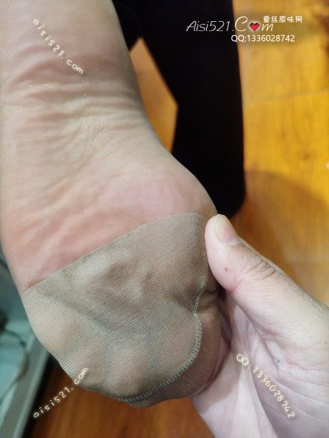 爱丽丝(此活动可指定MM，但袜类随机)——2024年10月份顾客预订导购40咖啡丝原味丝袜|袜类臭短丝袜