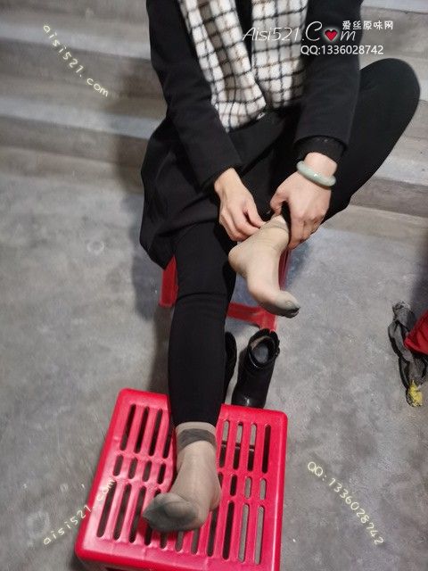 致命臭(此活动MM随机，不能指定)——2024年10月份顾客预订奢04咖啡丝原味丝袜|袜类臭短丝袜