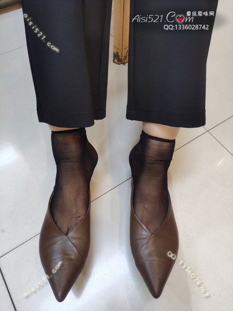 原味丝袜|袜类,臭短丝袜,爱丽丝(此活动可指定MM,但袜类随机)——2024年10月份顾客预订导购06性感黑丝