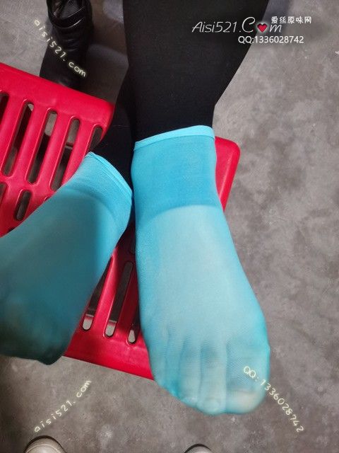 原味丝袜|袜类,臭短丝袜,致命臭(此活动MM随机,不能指定)——2024年11月份顾客预订奢04蓝色短丝