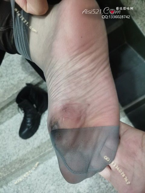 爱丽丝(此活动可指定MM，但袜类随机)——2024年10月份顾客预订导购40性感灰丝原味丝袜|袜类臭短丝袜