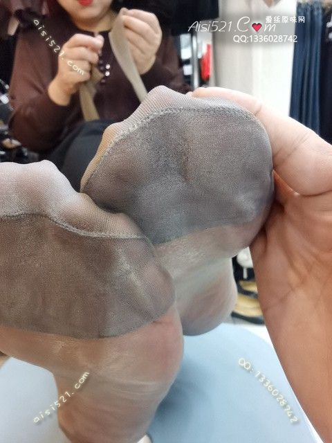 爱丽丝(此活动可指定MM，但袜类随机)——2024年11月份顾客预订导购06灰丝原味丝袜|袜类臭短丝袜