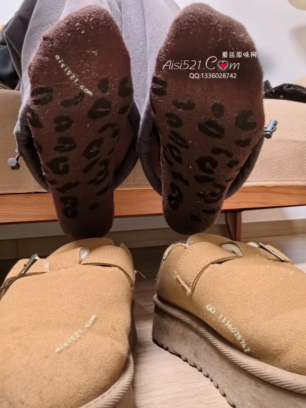 穿了很久的棉袜都起球了重口酸臭原味丝袜|袜类臭棉袜