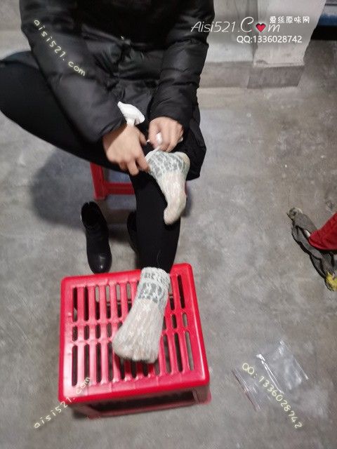 原味丝袜|袜类,臭短丝袜,爱丽丝(此活动可指定MM，但袜类随机)——2024年12月份顾客预订奢04性感恶臭级别蕾丝短袜