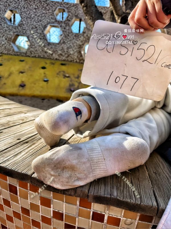 原味丝袜|袜类,臭棉袜,巨臭冠军‘短棉袜‘’闻到就让你受不了！浑身发抖，立即冲动地想跪下！~